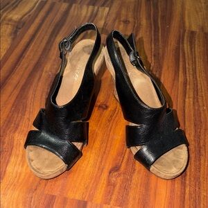 AEROSOLES Black Wedge Sandals